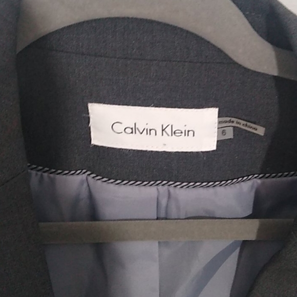 Calvin Klein fitted two button blazer size… - Picture 3 of 5